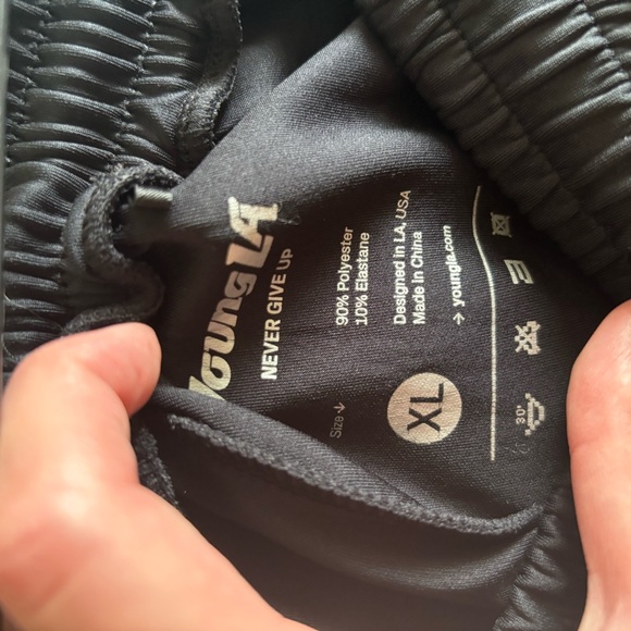 Men’s YoungLA warm up joggers (XL) - Picture 2 of 3